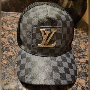 Louis Vuitton Gray/Black Checkered Cap
